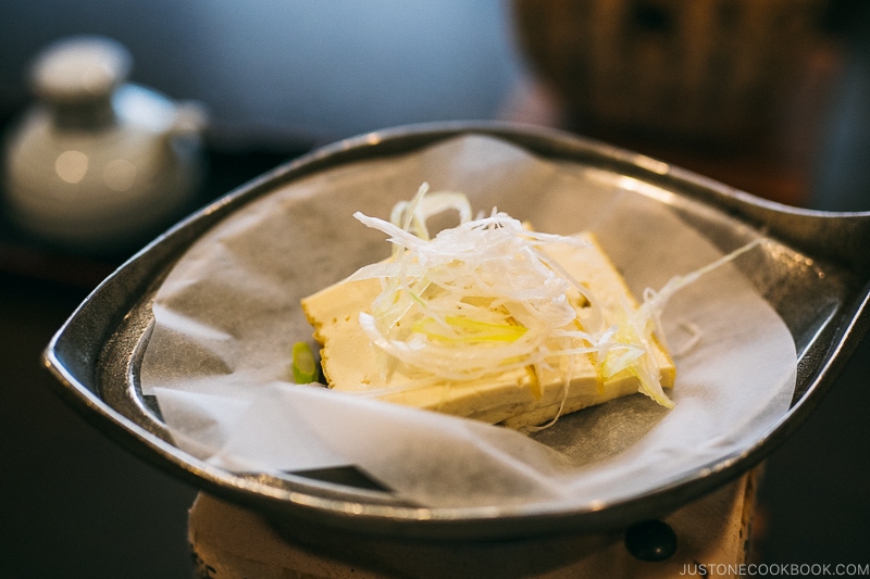 Kaiseki meal at Gora Hanaogi Sounkaku steamed tofu - Hakone Gora Travel Guide | www.justonecookbook.com