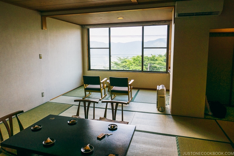 Standard room at Gora Hanaogi Sounkaku - Hakone Gora Travel Guide | www.justonecookbook.com