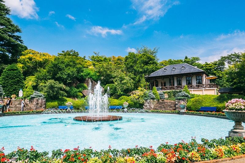 fountain at Hakone Gora park - Hakone Gora Travel Guide | www.justonecookbook.com