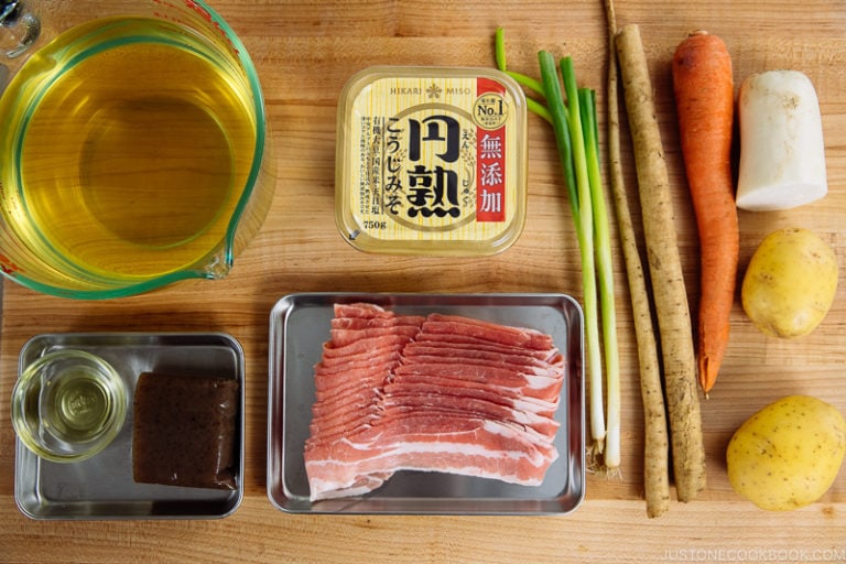 Instant Pot Tonjiru (Pork and Vegetable Miso Soup) 豚汁(圧力鍋) • Just One