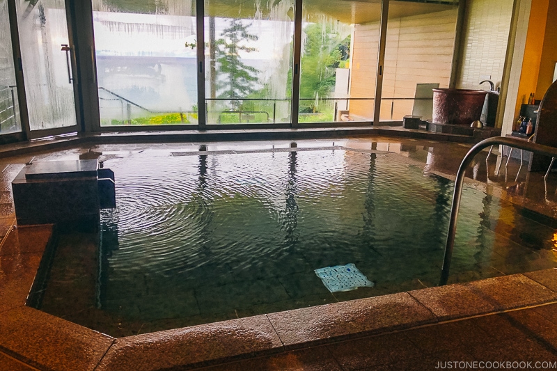 Large indoor soaking tub - Onsen Etiquette: Your Guide to Japanese Hot Springs | www.justonecookbook.com 