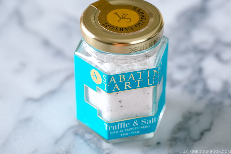 The best truffle salt seasoning for popcorn.