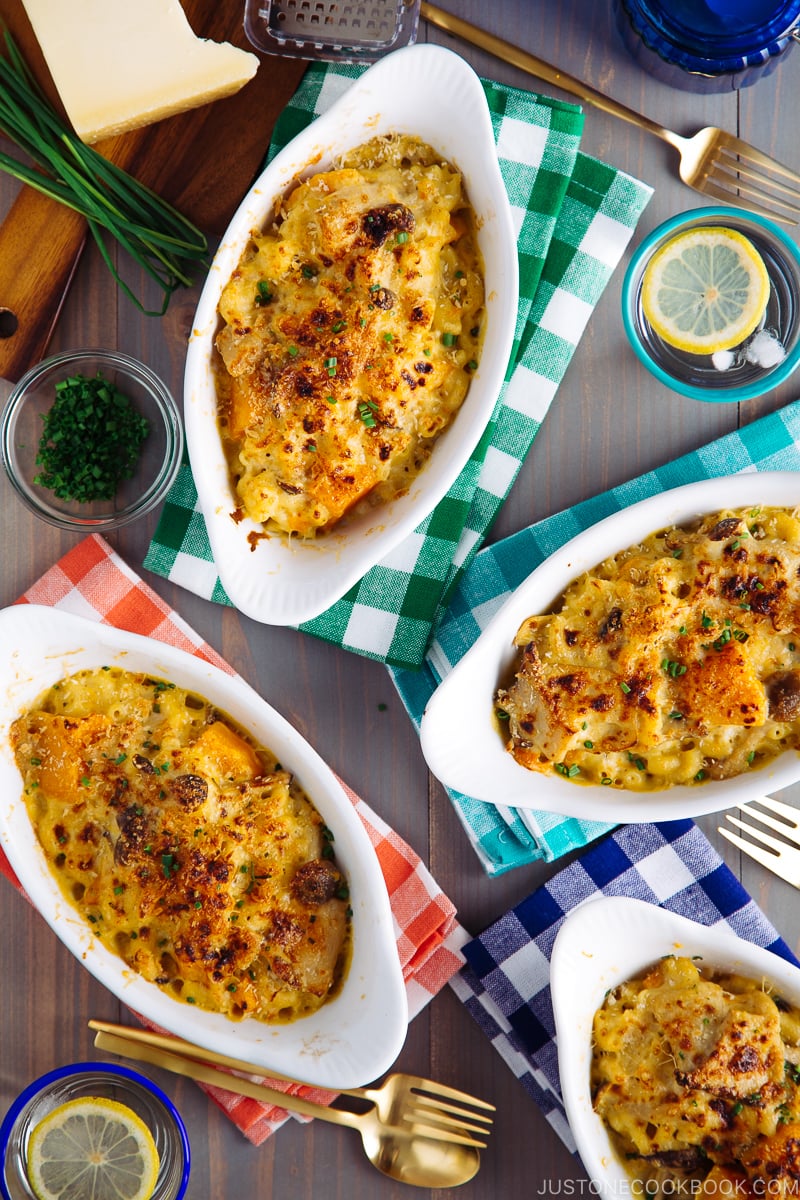 Kabocha Gration (Baked Macaroni with Kabocha) served in gratin dishes.