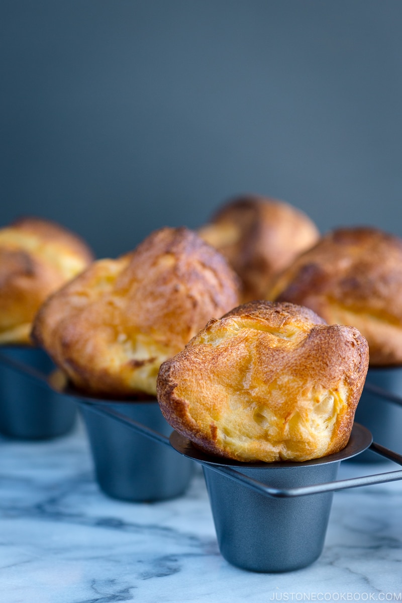 Popovers placed in the special popover pans.