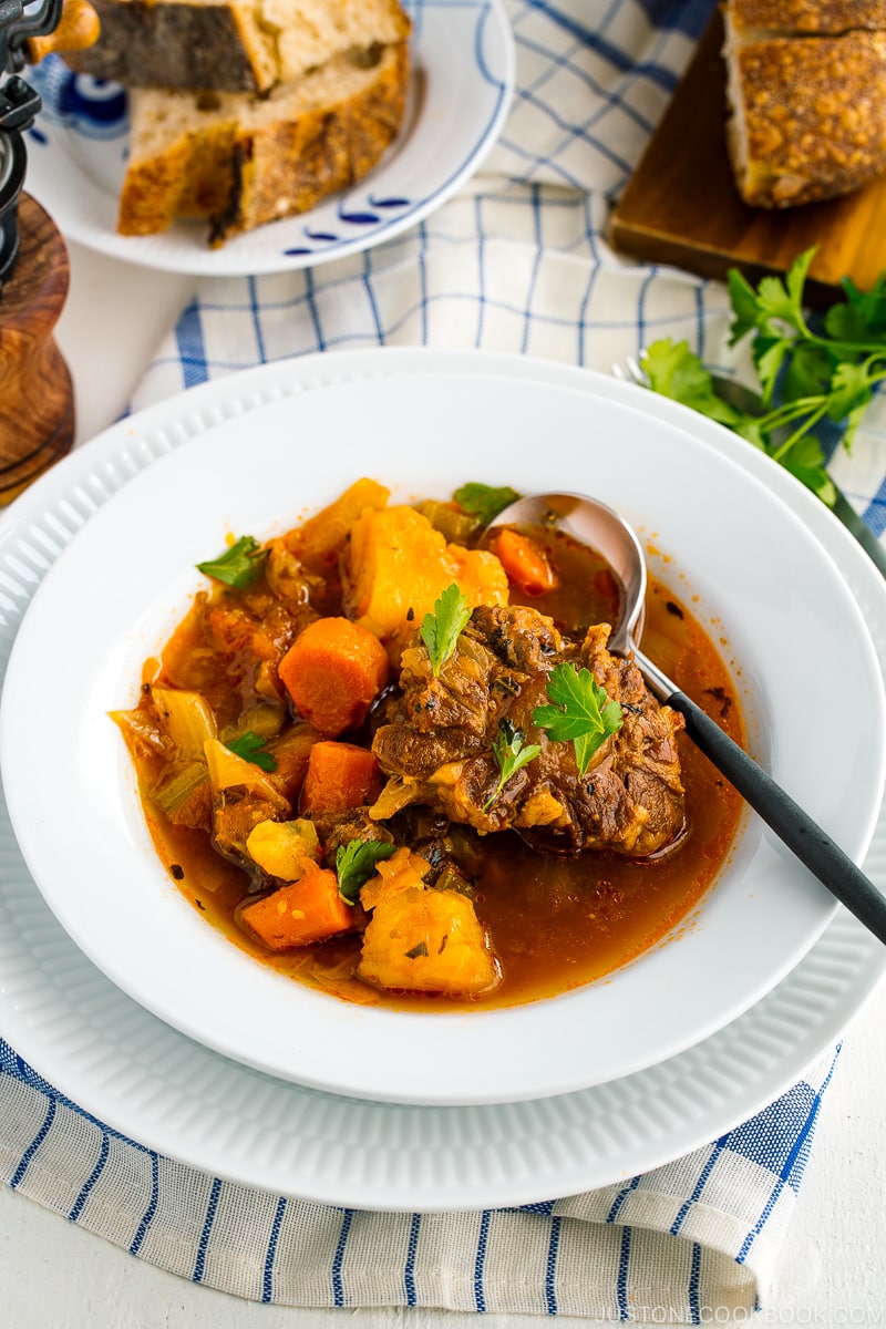 Pressure Cooker Oxtail Soup • Just One Cookbook