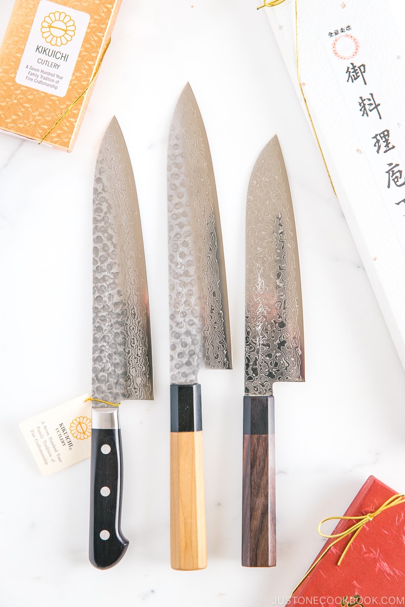 Kikuichi Knives