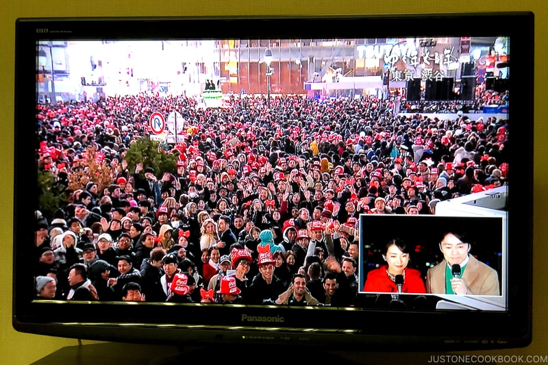 Crowd gathering at Shibuya on New Year's eve on TV - Celebrate New Year at Isawa Onsen in Yamanishi | www.justonecookbook.com 