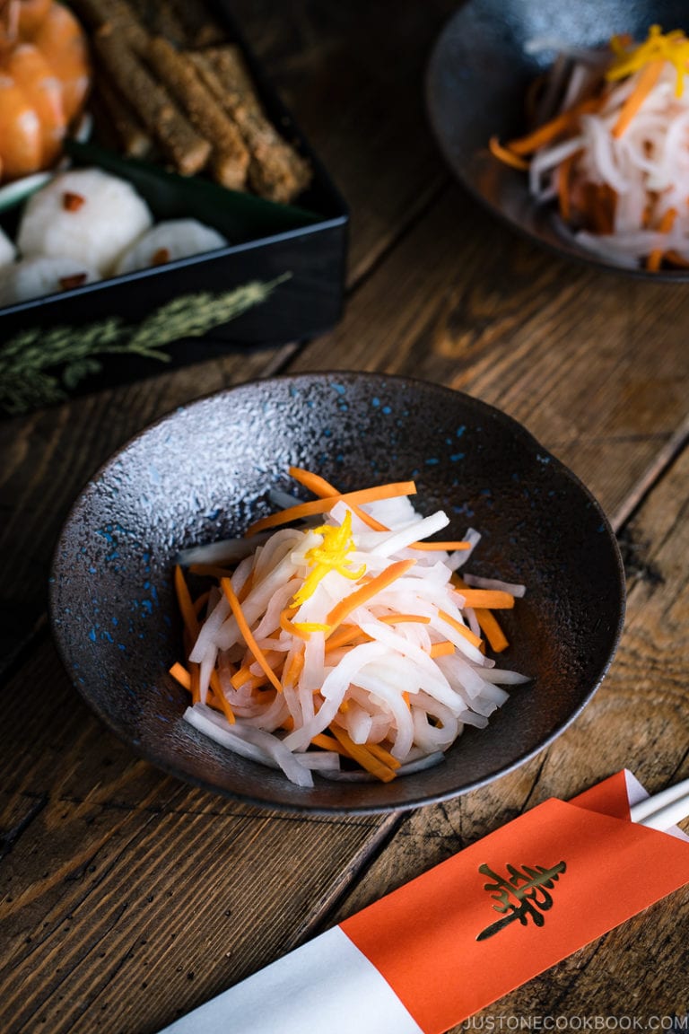 Namasu (Daikon and Carrot Salad) 紅白なます • Just One Cookbook