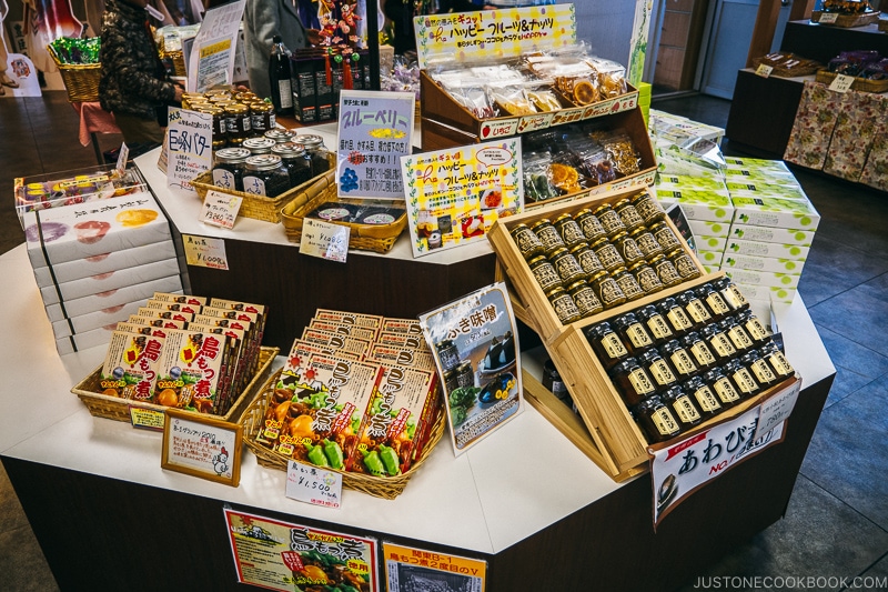 Yamanashi prefecture souvenir in the gift shop - Celebrate New Year at Isawa Onsen in Yamanishi | www.justonecookbook.com 