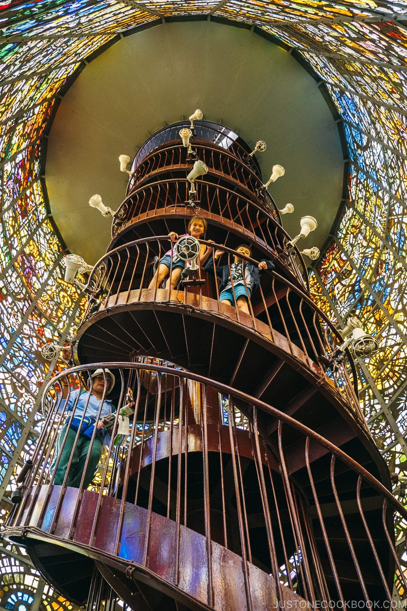 inside Symphonic Sculpture by Nobutaka Skikanai - The Fabulous Museums in Hakone | www.justonecookbook.com 