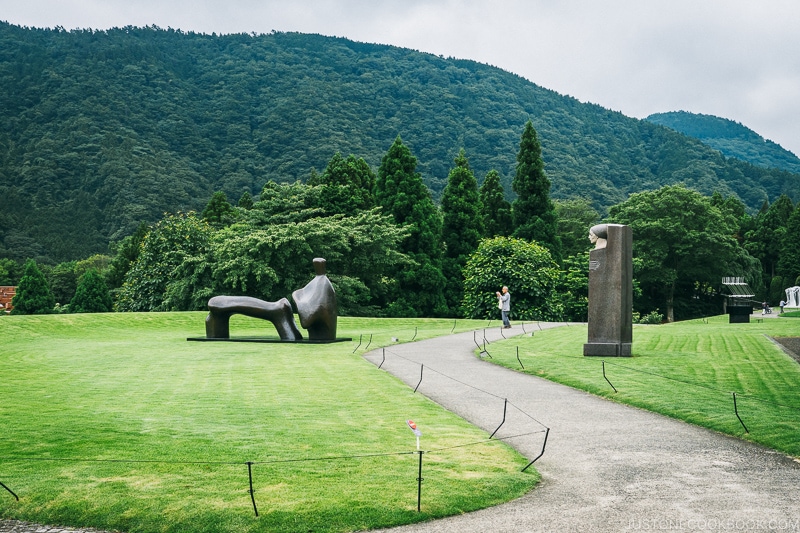 Reclining Figure: Arch Leg by Henry Moore - The Fabulous Museums in Hakone | www.justonecookbook.com 