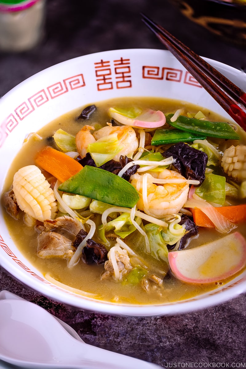 A ramen bowl containing Champon.