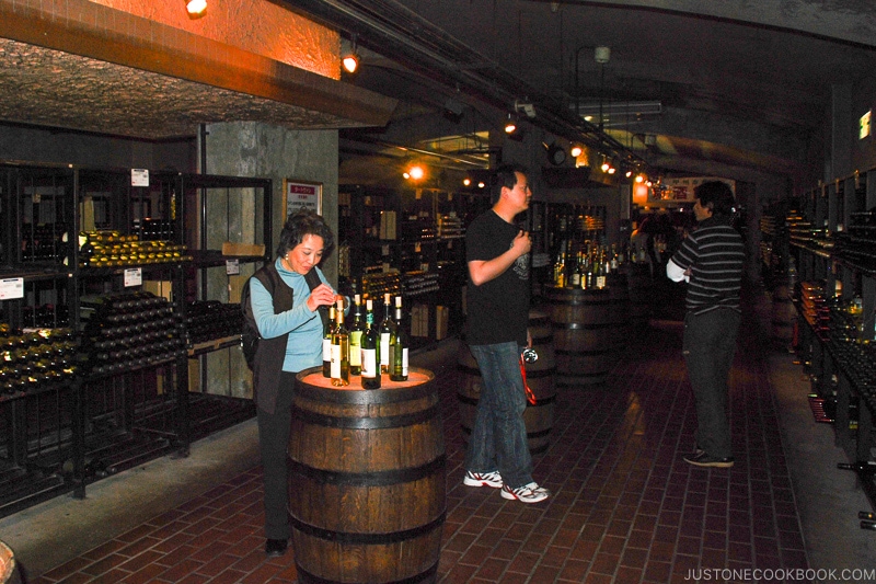 wine tasting in wine cave at Katsunuma Budou no Oka - Yamanashi Fruit Picking and Wine Tasting | www.justonecookbook.com 