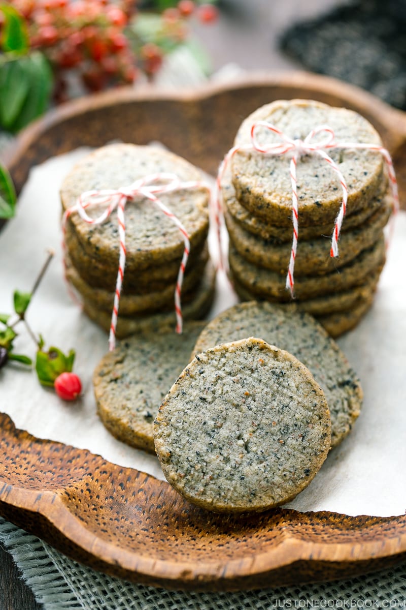 Black Sesame Cookies 黒胡麻クッキー • Just One Cookbook