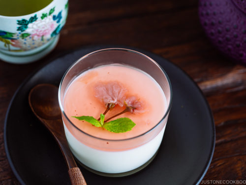 Cherry Blossom Milk Pudding 桜ミルクプリン • Just One Cookbook