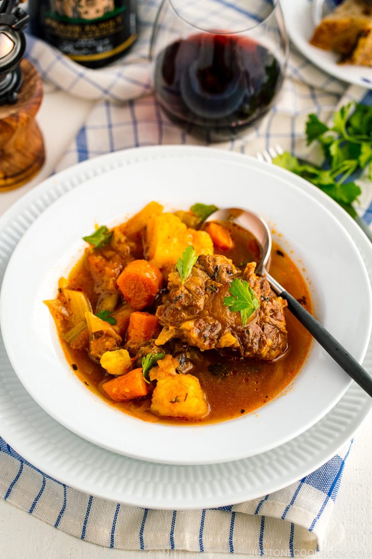 Pressure Cooker Oxtail Soup • Just One Cookbook