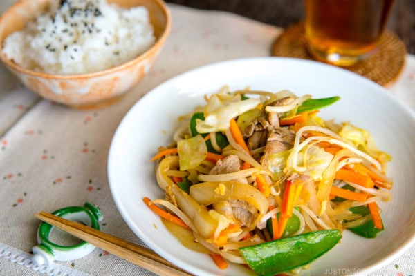 A white plate containing Japanese-style Stir Fry Vegetables (Yasai Itame).