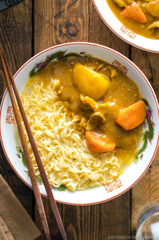 Japanese Top Ramen Beef Curry Bowl Artis Schimsomine