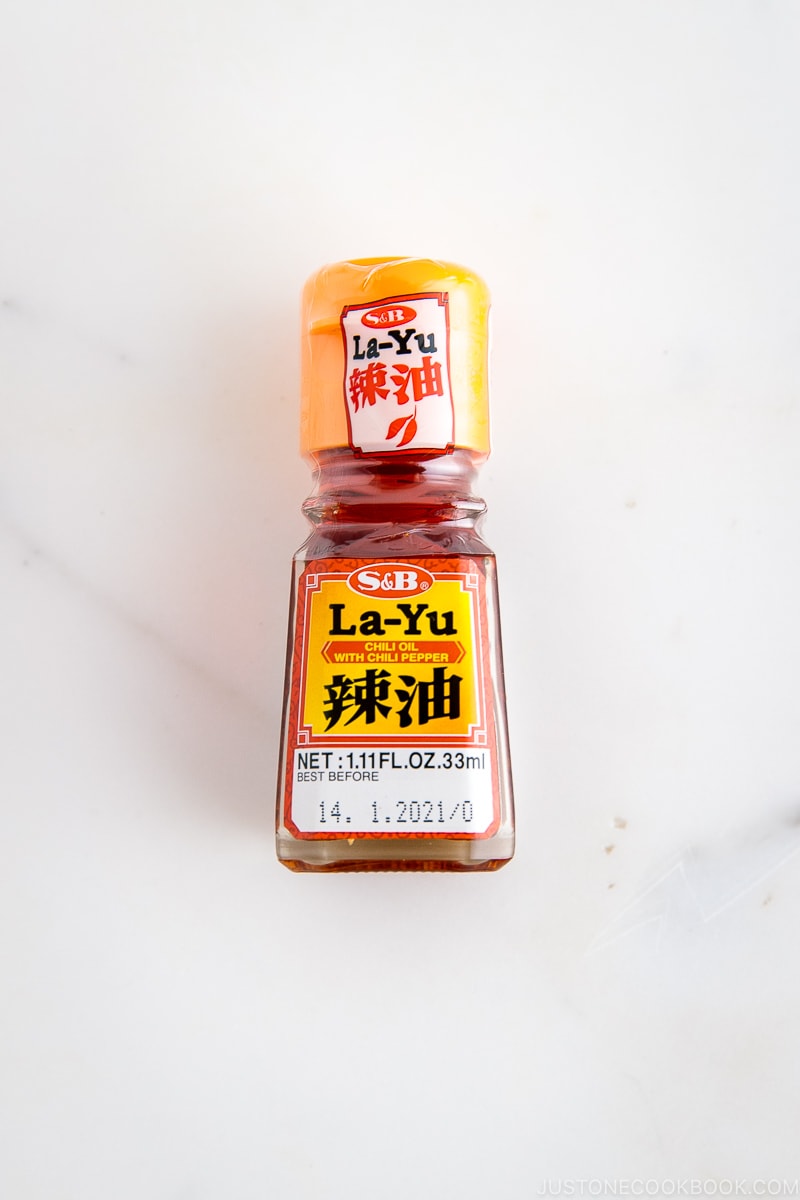 Chili Oil with Chili Pepper (La-Yu)