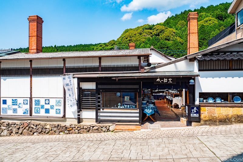 porcelain kiln and shops at Okawachiyama Village