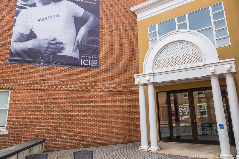 entrance to Williams College Museum of Art