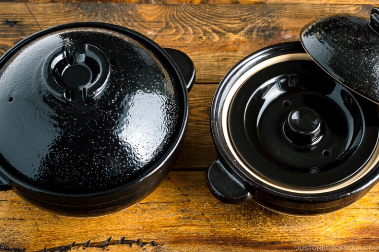How to Cook Rice in a Donabe 土鍋ご飯の炊き方 • Just One Cookbook