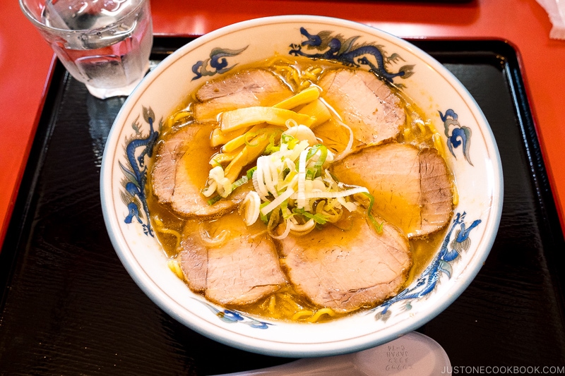 bowl of ramen with sliced chashu