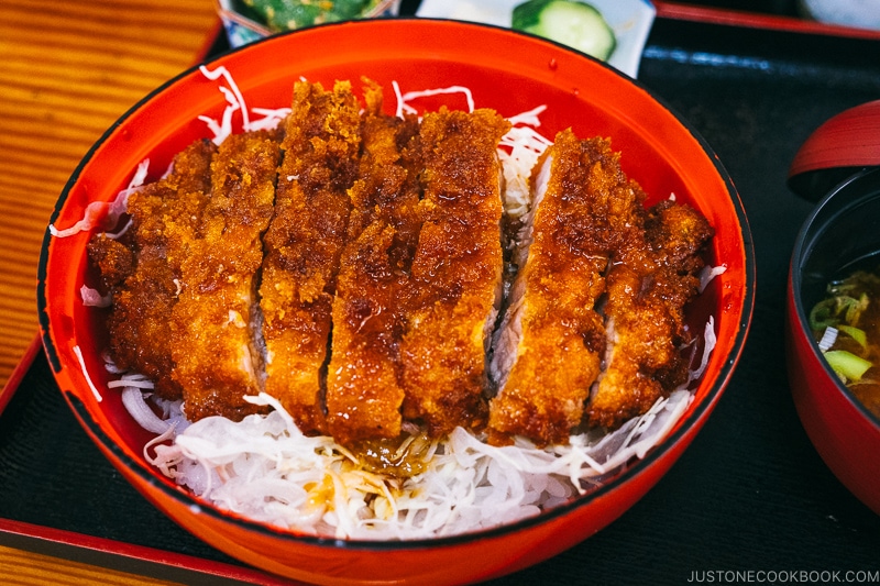 tonkatsu at Nariyoshi Lake Suwa