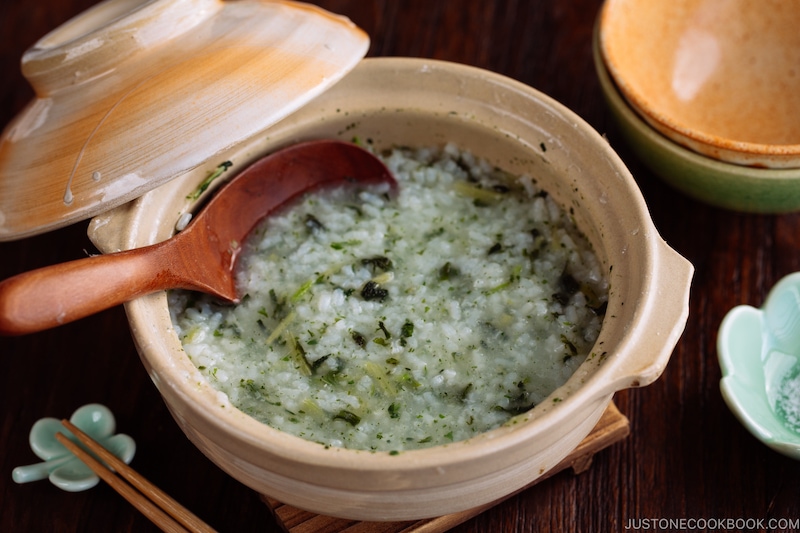 Make Nanakusa Gayu: a Japanese Superfood Vegetable Rice-Porridge