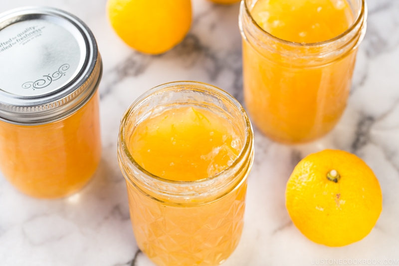 Yuzu marmalade in mason jars.