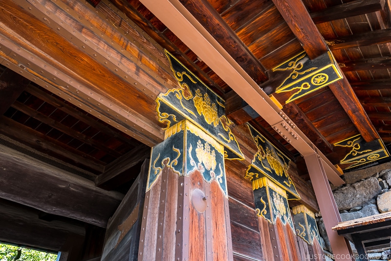 intricate wood work and decoration on Matsumoto-jō Kuromon