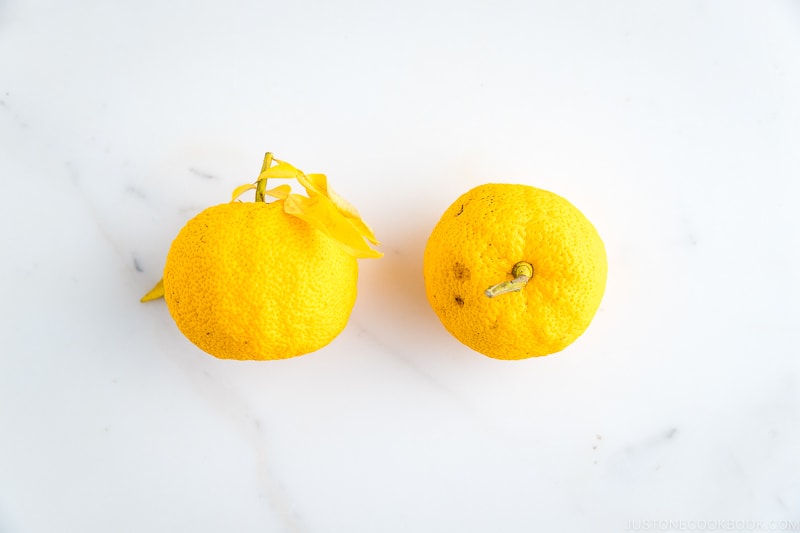 What Is Yuzu? Health Benefits, Taste and How to Use It