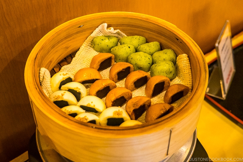 manju in a steamer basket at Hana Momiji Sapporo