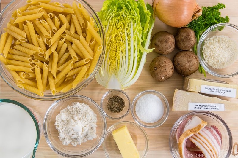 Creamy Napa Cabbage and Bacon Pasta Ingredients