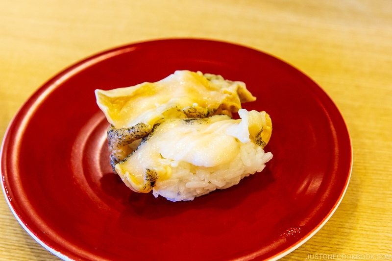 shellfish sushi at conveyor belt sushi Toppi sushi