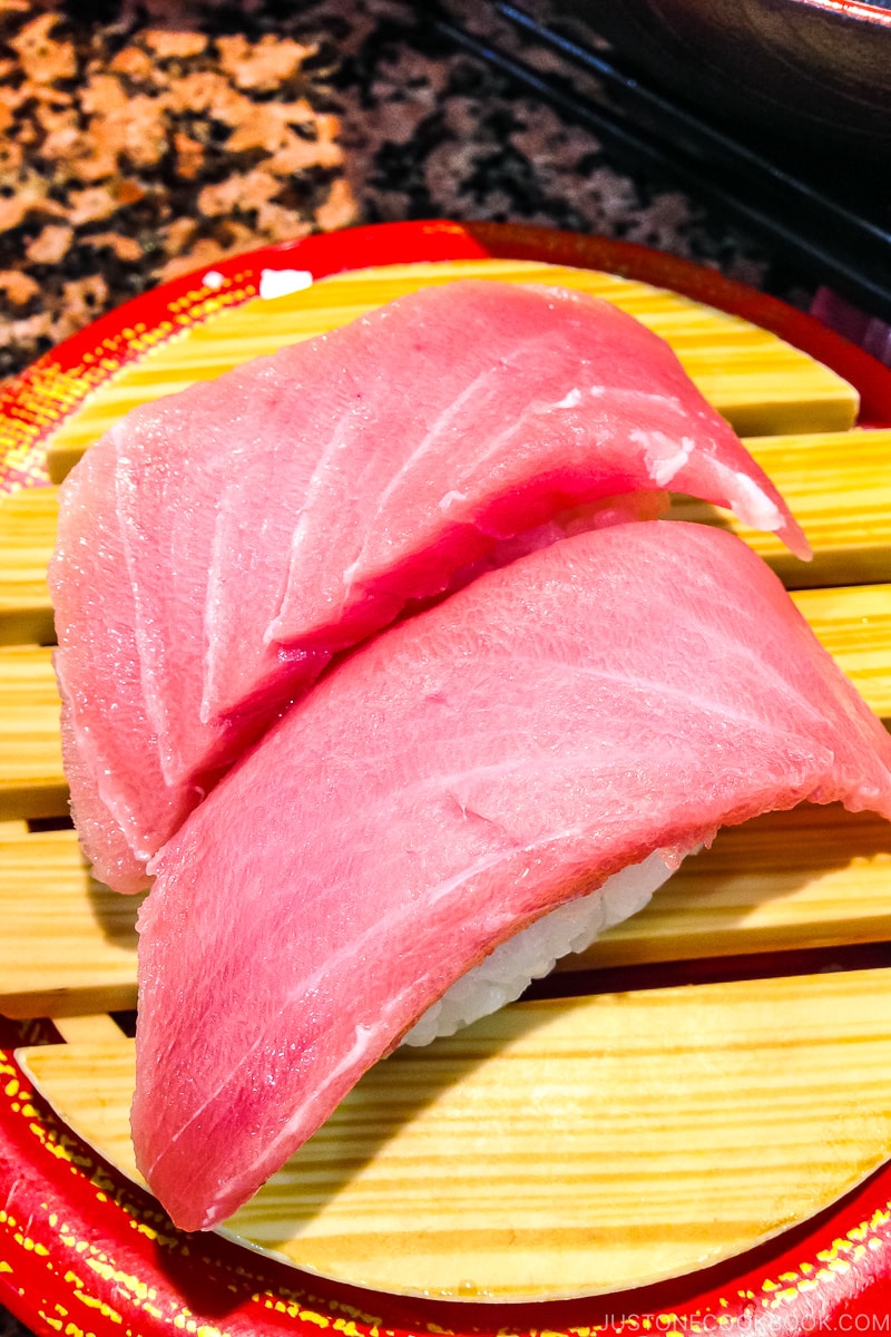 toro sushi at conveyor belt sushi Toppi sushi