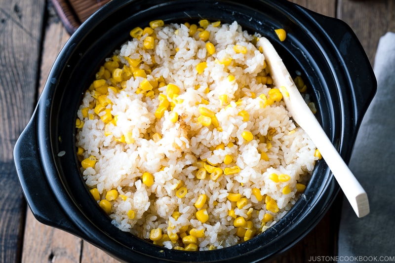 A donabe pot containing Japanese Corn Rice (Butter Shoyu Flavor).