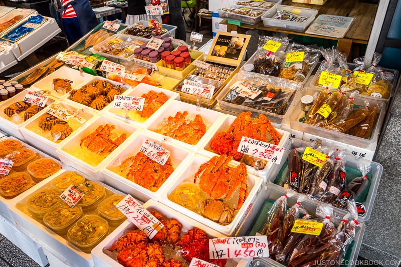 seafood shop at Nijo Market