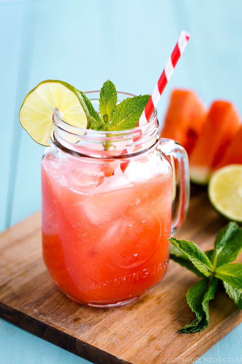 https://www.justonecookbook.com/wp-content/uploads/2021/06/Watermelon-Juice-9022.jpg