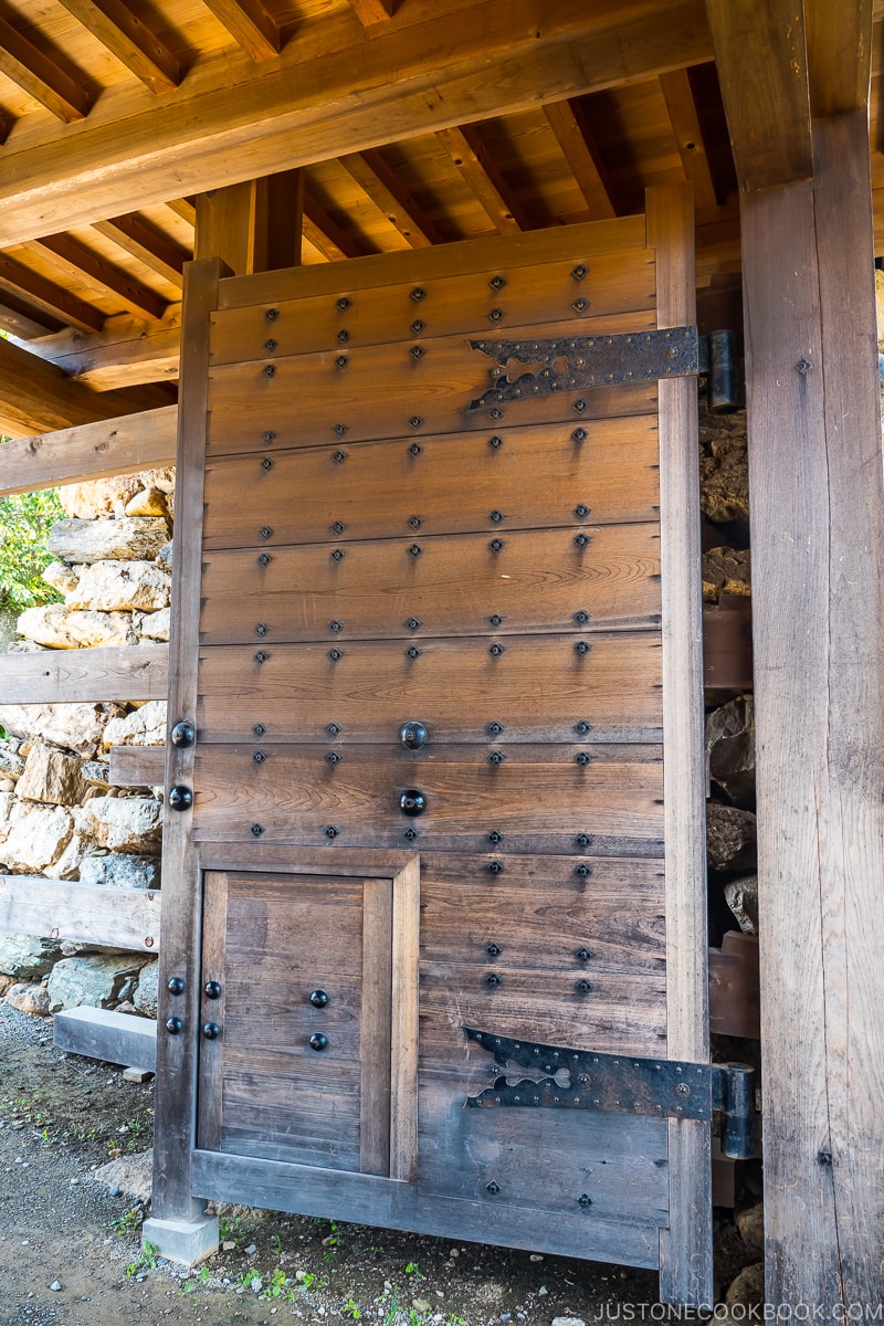 wood entrance gate to Hamamatsu Castle