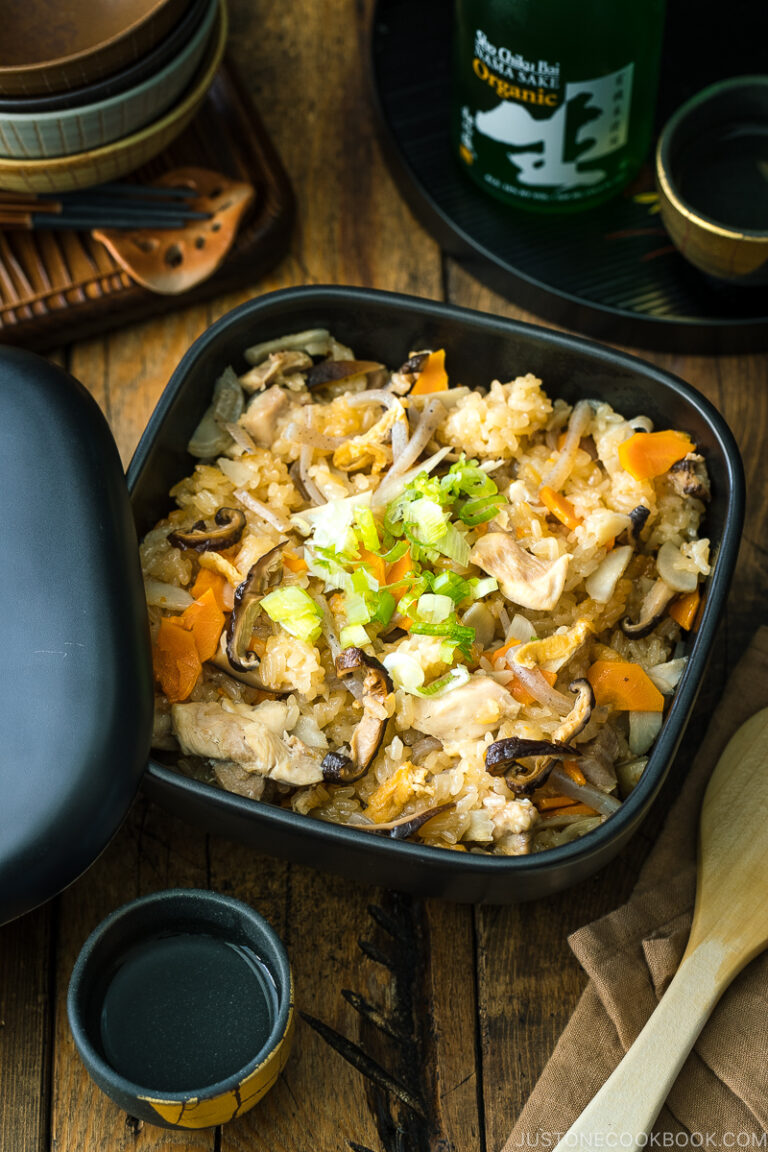 Japanese Sticky Rice with Chicken and Vegetables (Okowa) 五目おこわ • Just