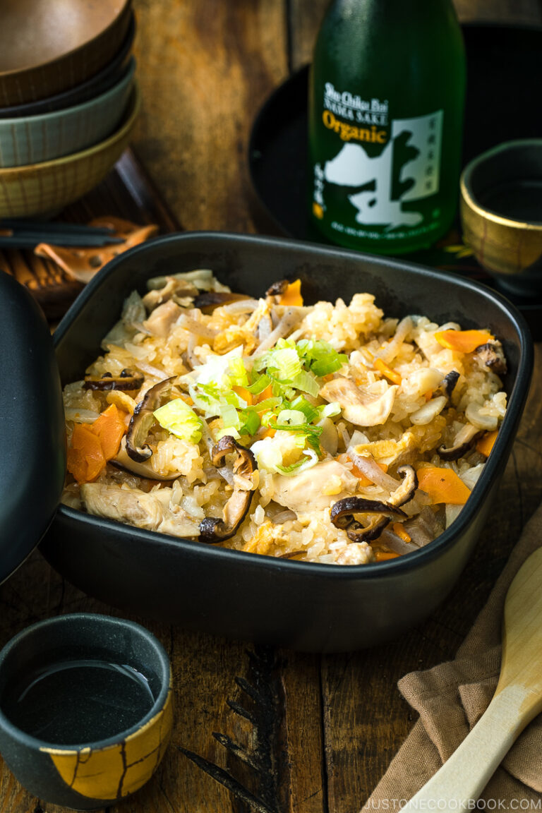 Japanese Sticky Rice with Chicken and Vegetables (Okowa) 五目おこわ • Just