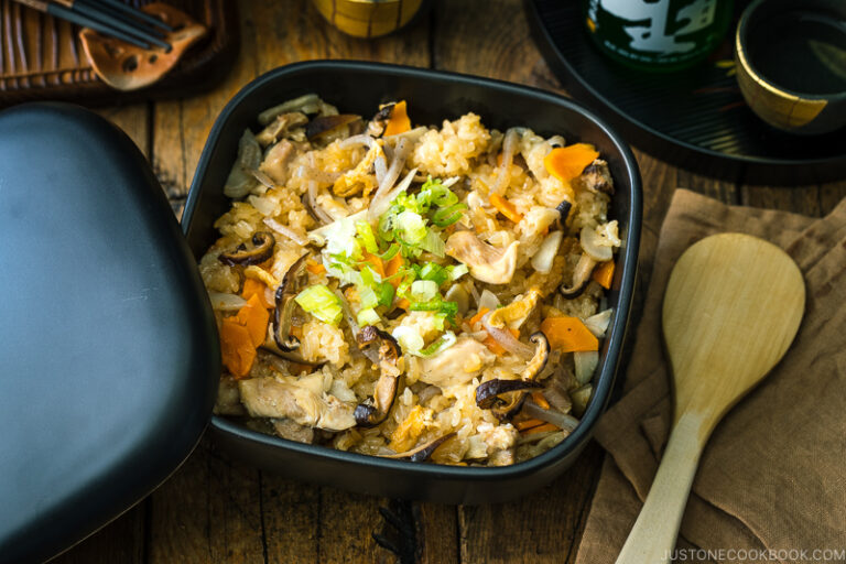 Japanese Sticky Rice with Chicken and Vegetables (Okowa) 五目おこわ • Just