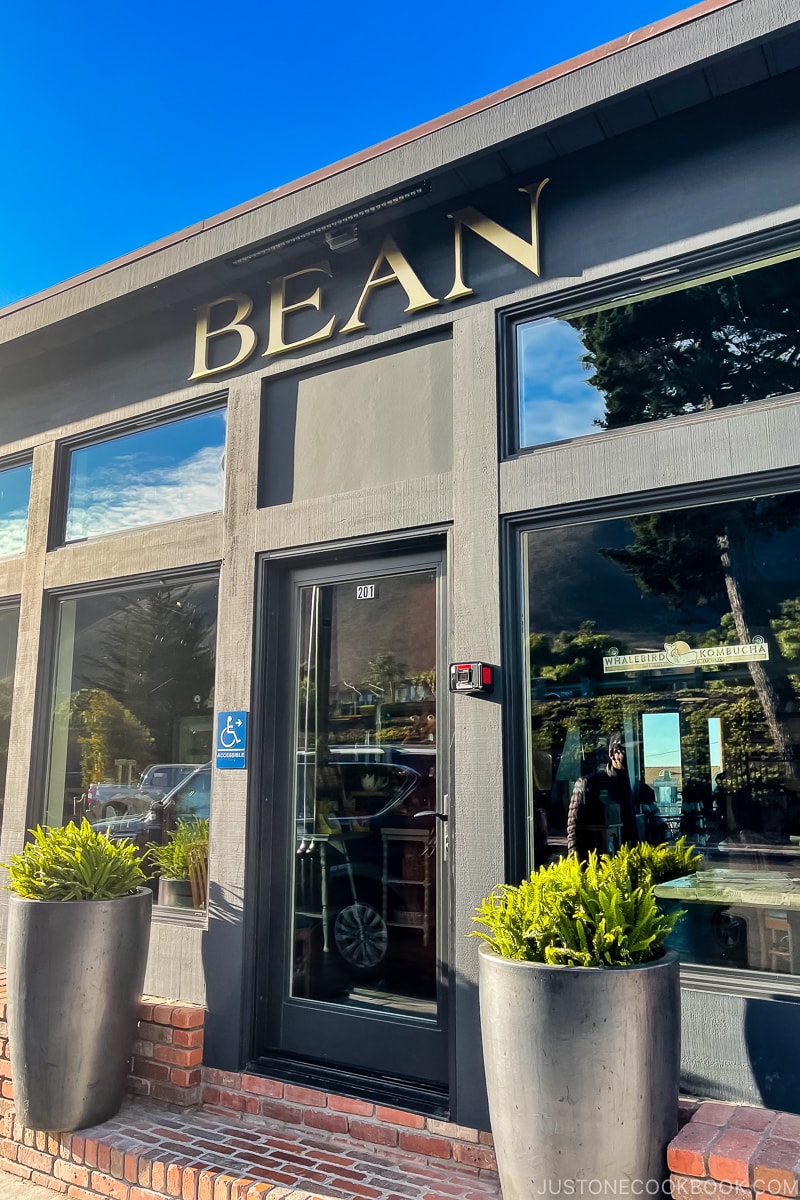 Steaming Bean coffee shop