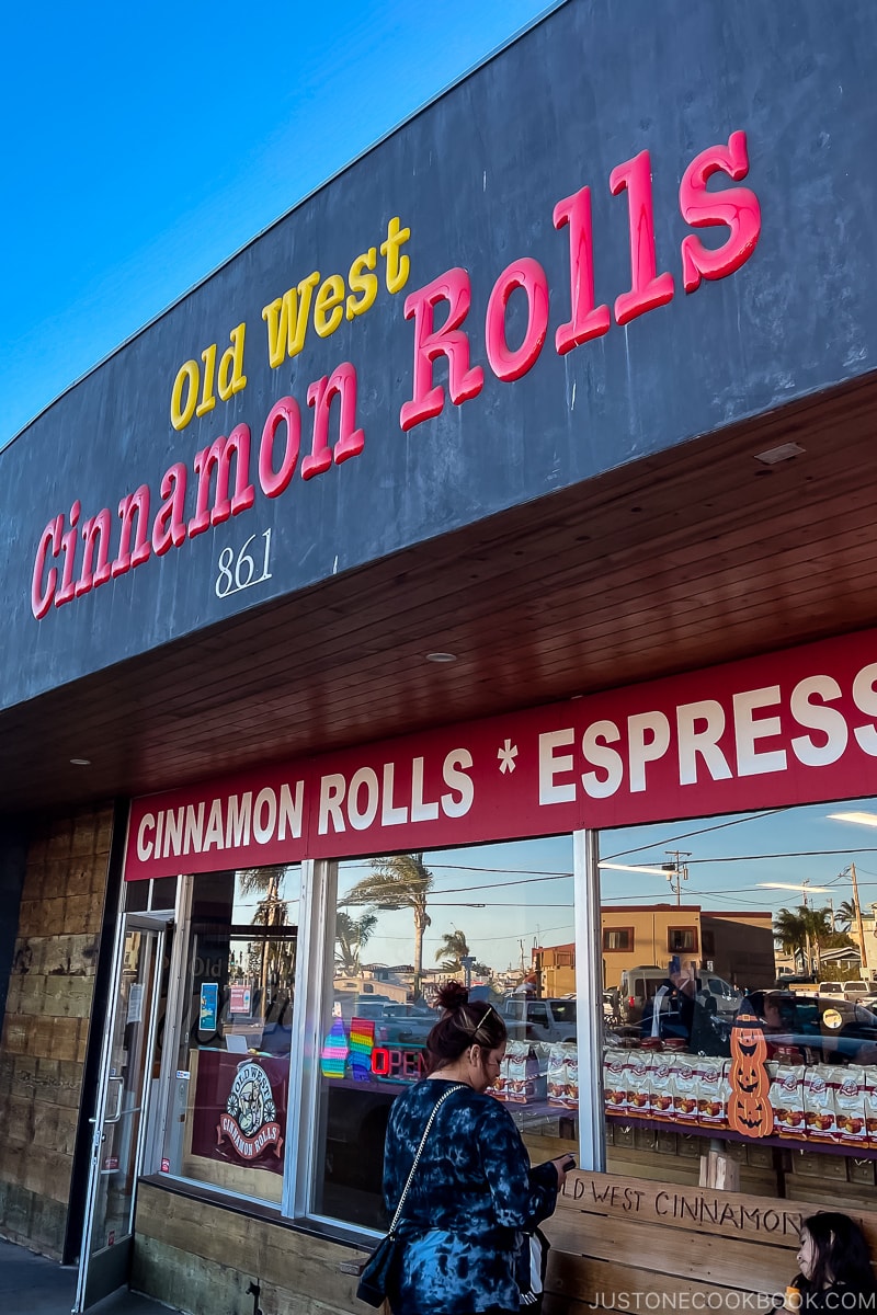 Old West Cinnamon Rolls