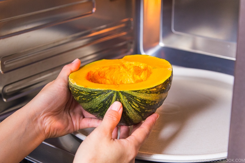 How to Cut Kabocha