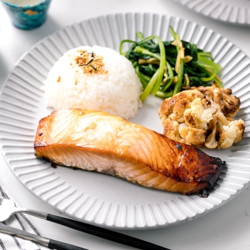 https://www.justonecookbook.com/wp-content/uploads/2021/10/Mirin-Salmon-3666-I-1-500x500.jpg