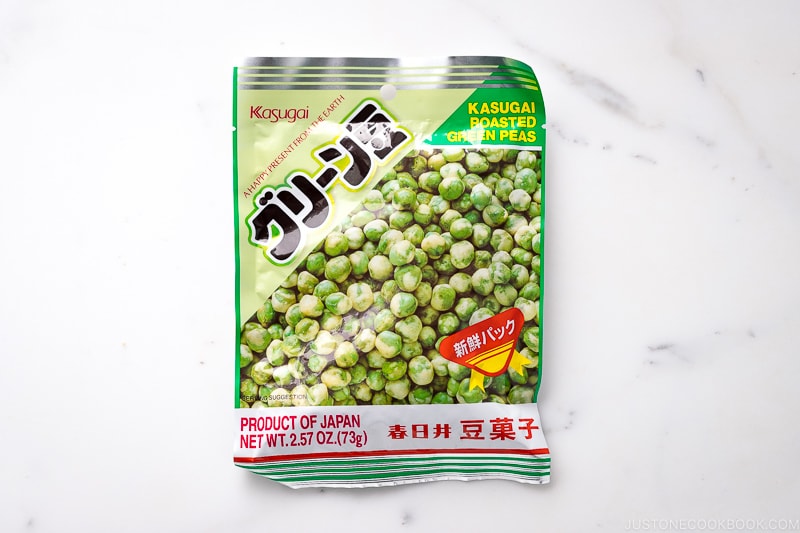Green pea snack