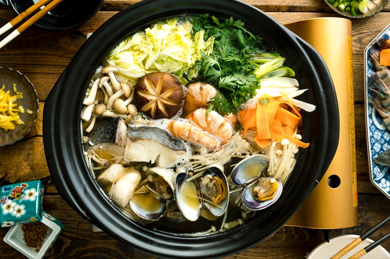 Yosenabe (Japanese Hot Pot) ???