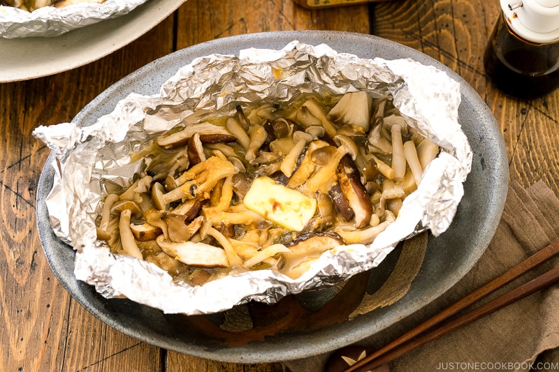 Miso Butter Mushrooms in Foil ?????????